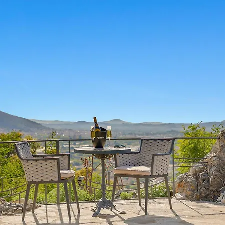 Piscine Privee - Vue Panoramique - Calme - 8 Personnes Йер