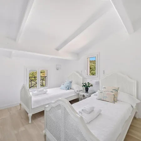 Piscine Privee - Vue Panoramique - Calme - 8 Personnes Вилла